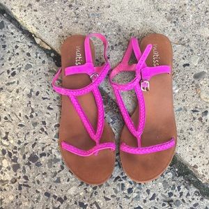 Flat braided sandals